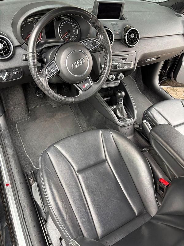 Gebraucht Audi A1 Ambition 122 PS (89 kW) 2014 Schwarz Kleinwagen