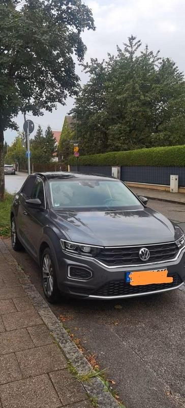 Grau Gebraucht 2019 VW T-Roc IQ Drive SUV | 22.000 € (Fairer Preis) - Bild 1/4