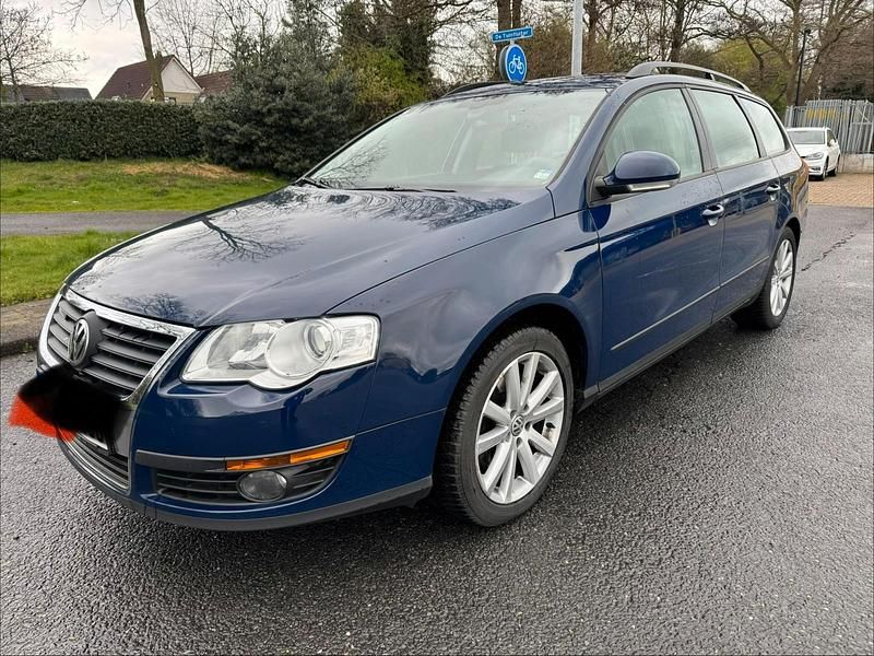 Usata VW Passat 110 CV (80 kW) 2009 Blu Station wagon
