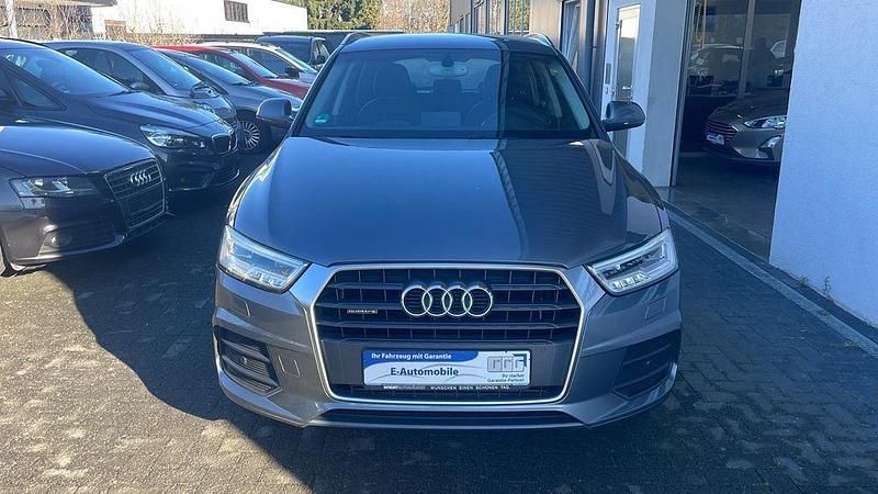 Gebraucht Audi Q3 Sport 179 PS (131 kW) 2015 Grau SUV