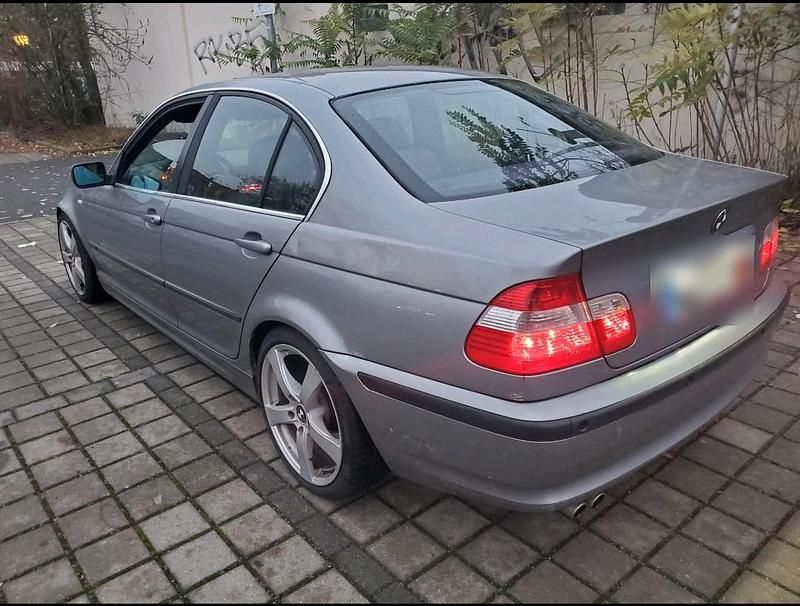 Używany BMW 325 192 KM (141 kW) 2004 Sedan/Limuzyna