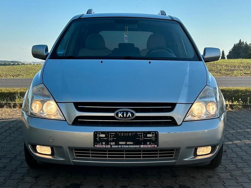 Gebraucht Kia Carnival 185 PS (136 kW) 2007 Silber Van / Kleinbus