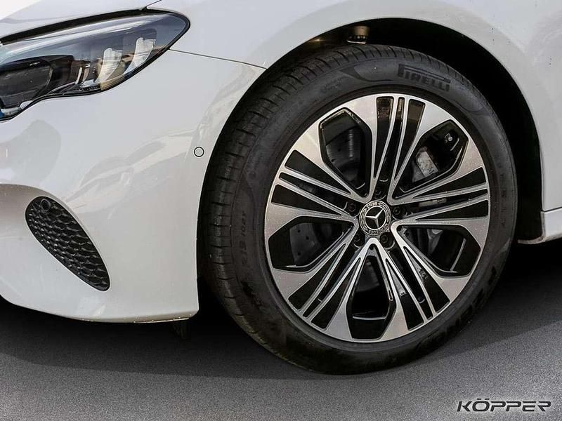Gebraucht Mercedes E300 Advanced 313 PS (230 kW) 2025 Polarweiss Kombi