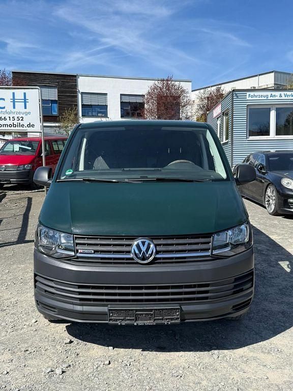 Second-hand VW Transporter 150 CP (110 kW) 2019 Verde Van