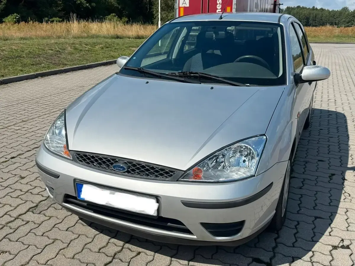 Gebraucht Ford Focus 75 PS (55 kW) 2003 Grau Kleinwagen