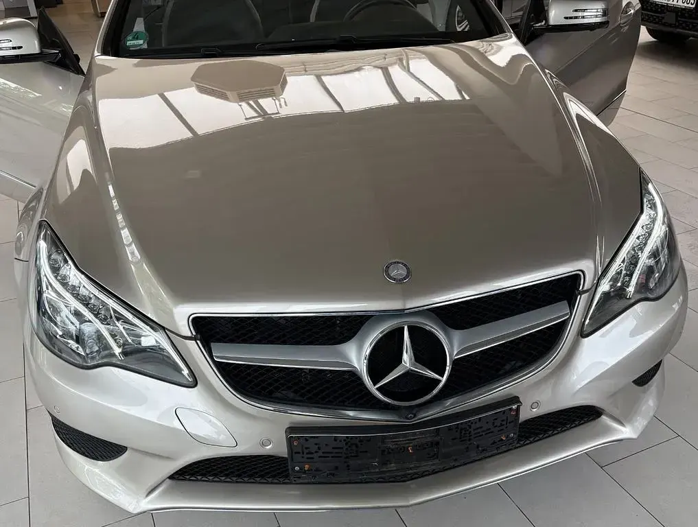 Gebraucht Mercedes E250 204 PS (150 kW) 2017 Grau Cabrio