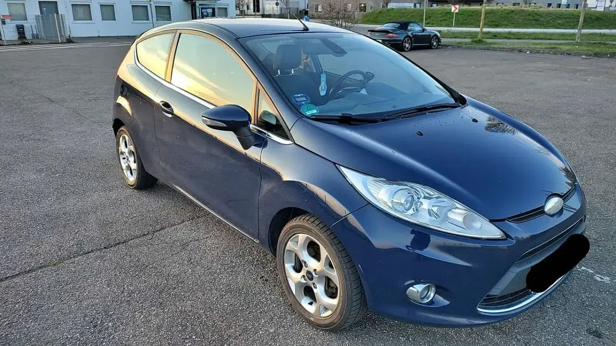 Second-hand Ford Fiesta Titanium 82 CP (60 kW) 2009 Albastru Berlinǎ