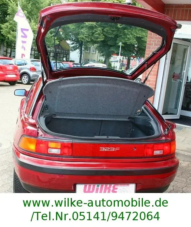 Gebraucht Mazda 323 88 PS (64 kW) 1994 Rot Limousine
