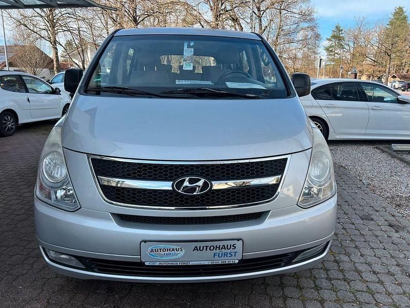 Gebraucht Hyundai H-1 170 PS (125 kW) 2008 Silber Van / Kleinbus