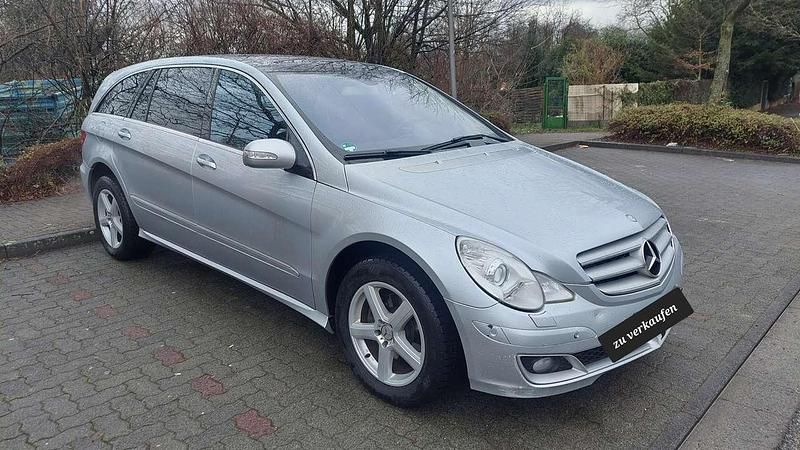 Silber Gebraucht 2008 Mercedes 350 Kombi | 7.500 € - Bild 1/4