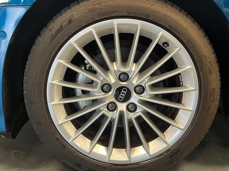 Gebraucht Audi A3 Advanced Plus 150 PS (110 kW) 2023 Blau Limousine