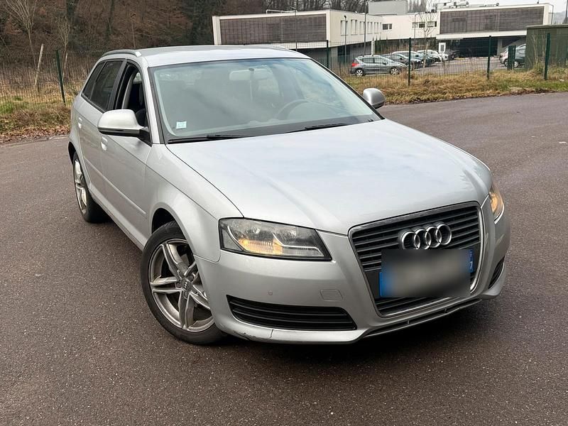 Gebraucht Audi A3 125 PS (91 kW) 2010 Grau Kleinwagen