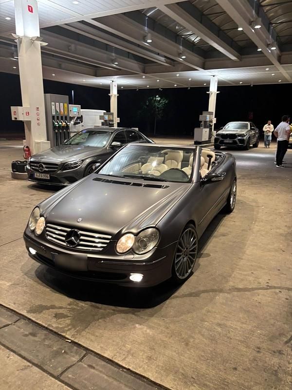 Gebraucht Mercedes CLK320 218 PS (160 kW) 2004 Schwarz Cabrio