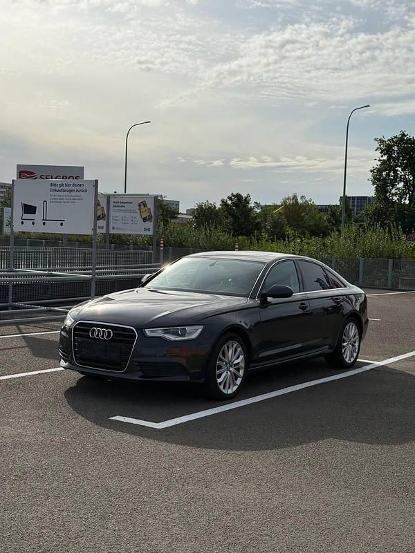 Grau Gebraucht 2012 Audi A6 Limousine | 11.000 € (Fairer Preis) - Bild 1/4