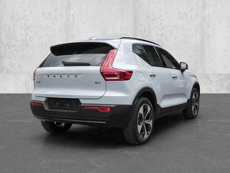 Gebraucht Volvo XC40 Plus 197 PS (144 kW) 2024 Blau SUV