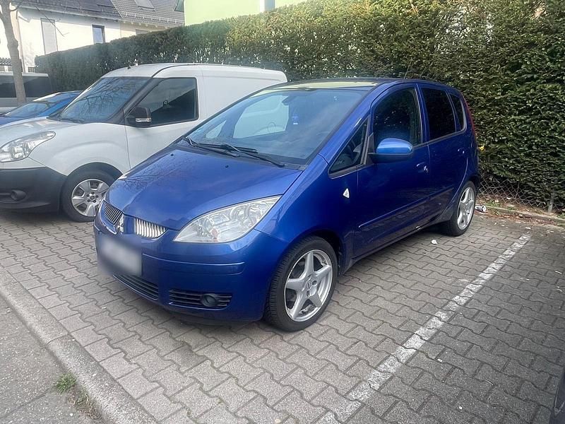 Gebraucht Mitsubishi Colt Inform 95 PS (69 kW) 2007 Blau Van / Kleinbus