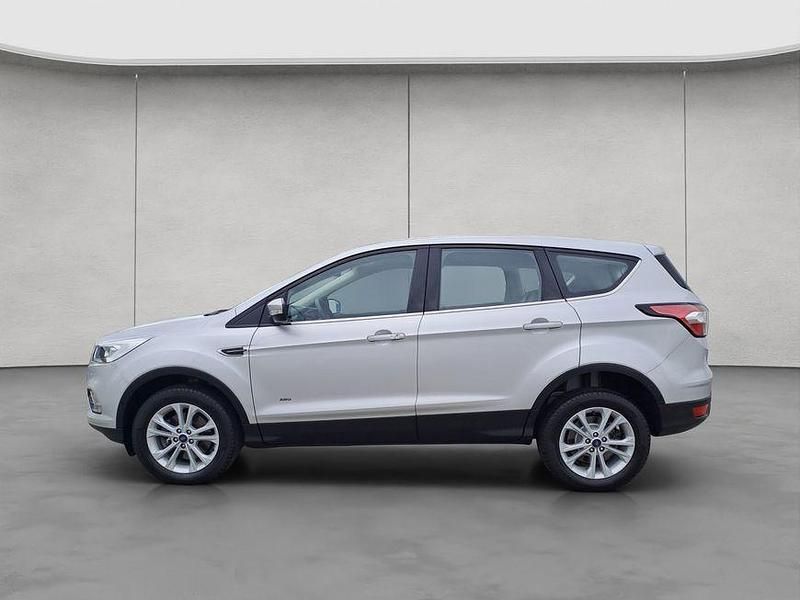 Gebraucht Ford Kuga Titanium 182 PS (133 kW) 2018 Polarsilber metallic SUV
