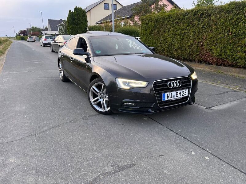 Schwarz Gebraucht 2012 Audi A5 Sportback Sport Limousine | 8.100 € (Superpreis) - Bild 1/4