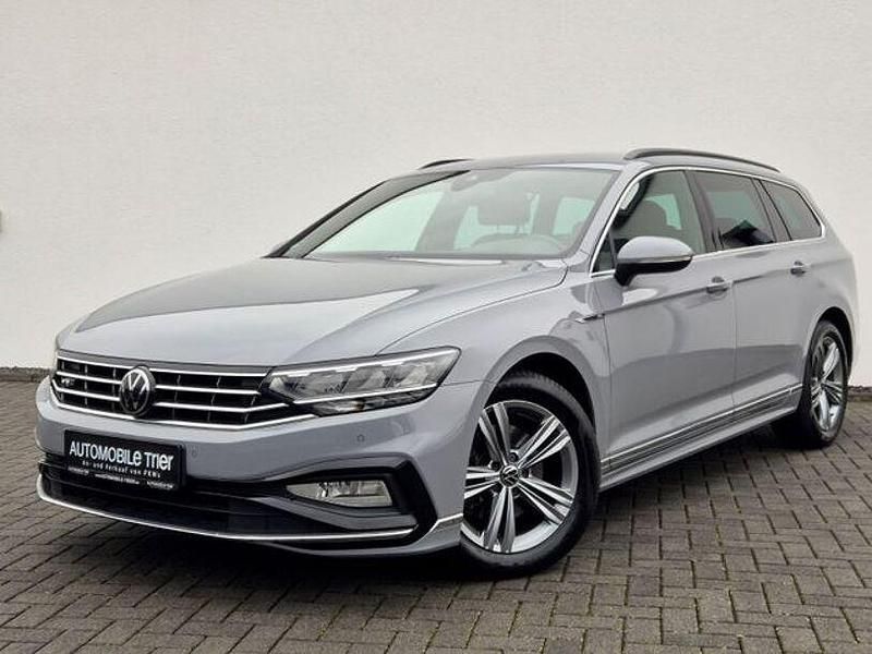 Grau Gebraucht 2022 VW Passat R-line Kombi | 27.490 € (Teuer) - Bild 1/4