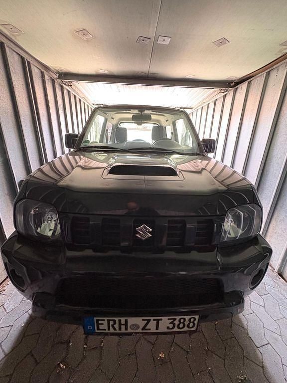 Gebraucht Suzuki Jimny 84 PS (61 kW) 2017 Schwarz SUV