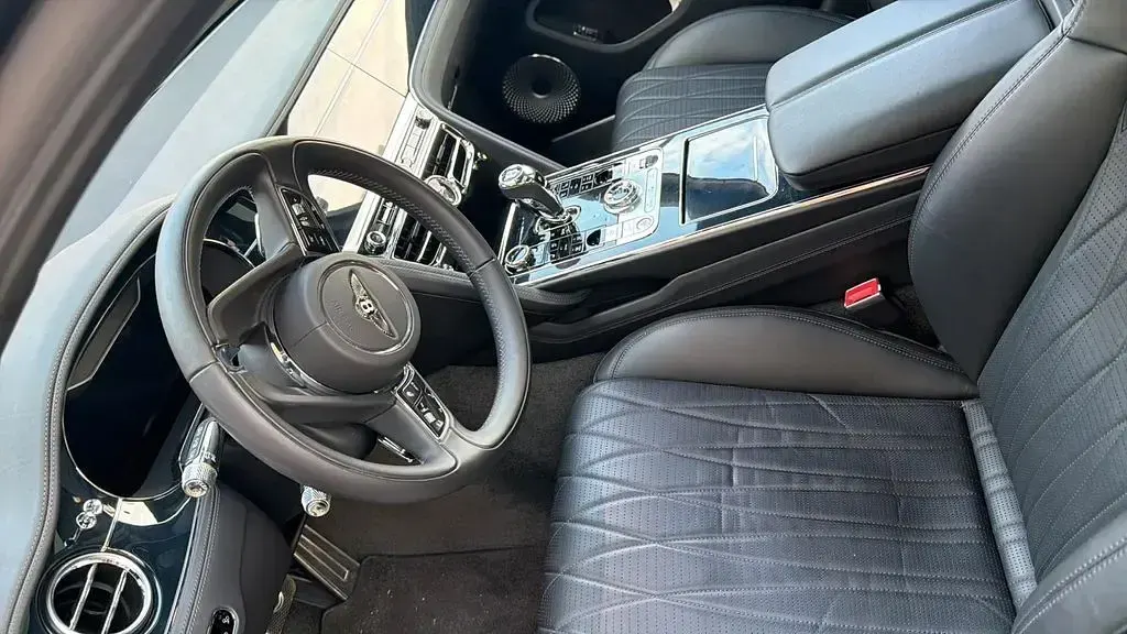 Second-hand Bentley Flying Spur 635 CP (467 kW) 2020 Negru Berlinǎ