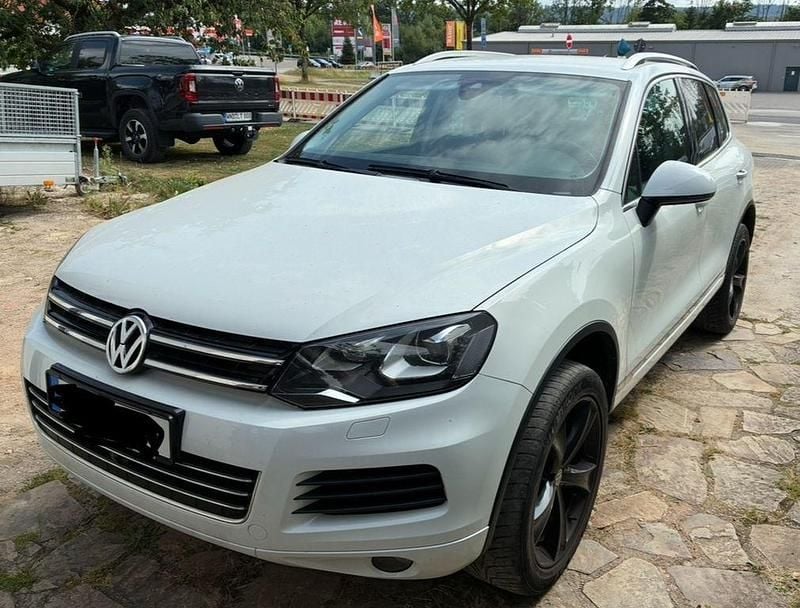 Weiß Gebraucht 2012 VW Touareg SUV | 18.100 € (Fairer Preis) - Bild 1/4