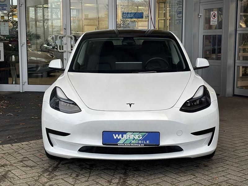 Gebraucht Tesla Model 3 Standard Range 208 kW (283 PS) 2022 Weiß Limousine