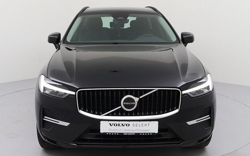 Gebraucht Volvo XC60 Core 197 PS (144 kW) 2023 Schwarz SUV