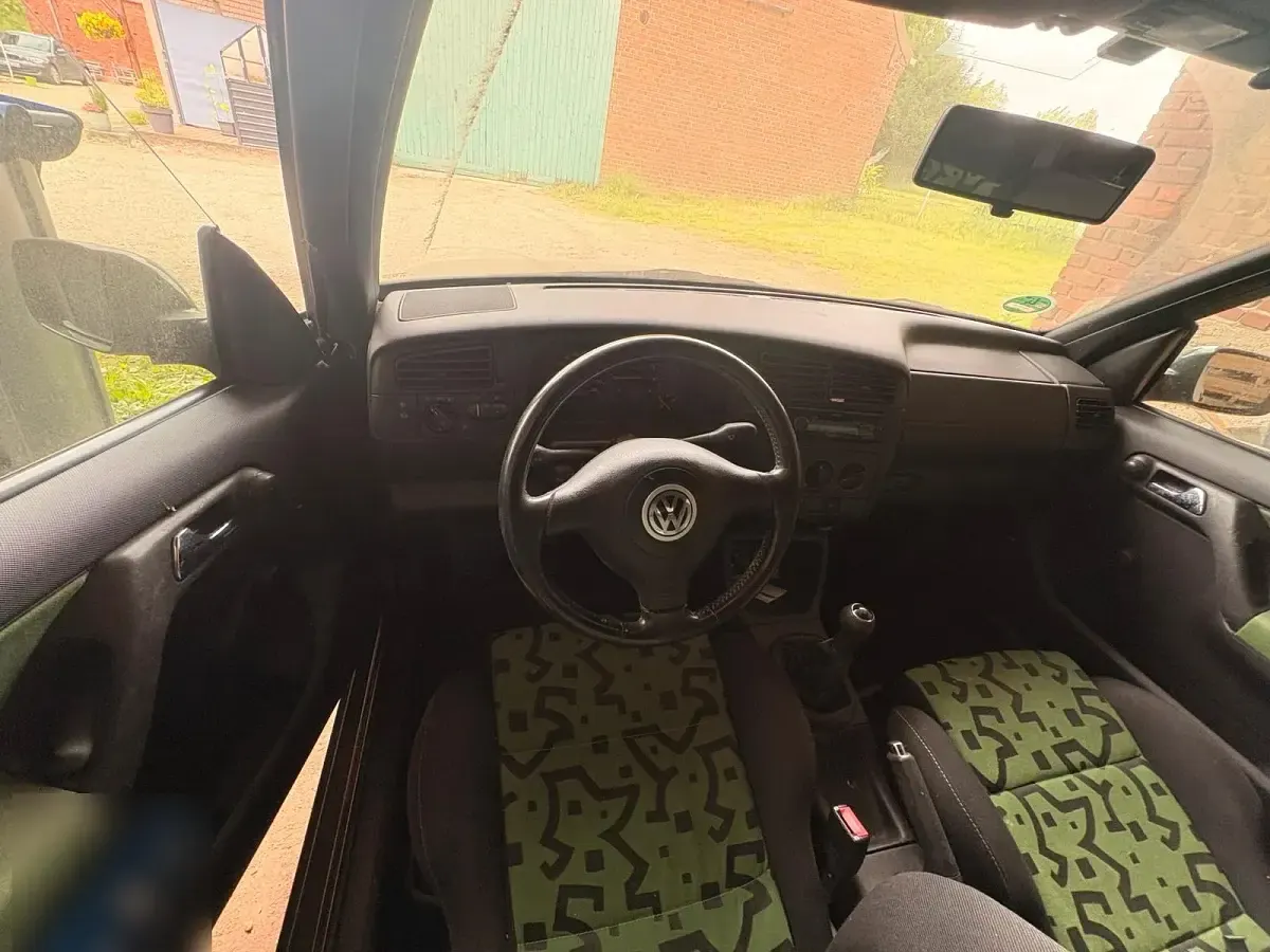 Gebraucht VW Golf Cabriolet 75 PS (55 kW) 1998 Grün Cabrio