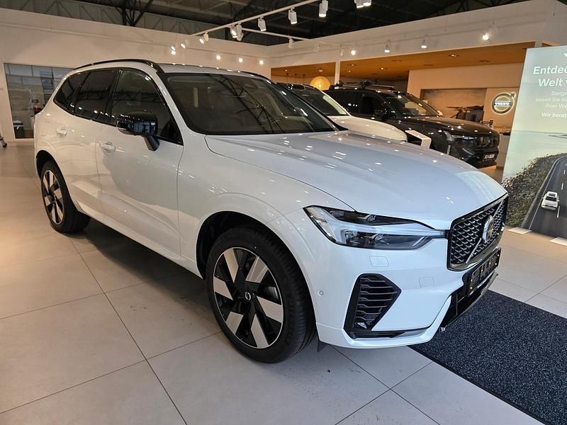 Gebraucht Volvo XC60 Ultra 335 PS (246 kW) 2025 Crystal white / metallic SUV
