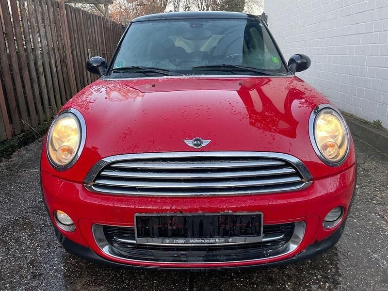 Gebraucht Mini Cooper 122 PS (89 kW) 2011 Rot Kleinwagen
