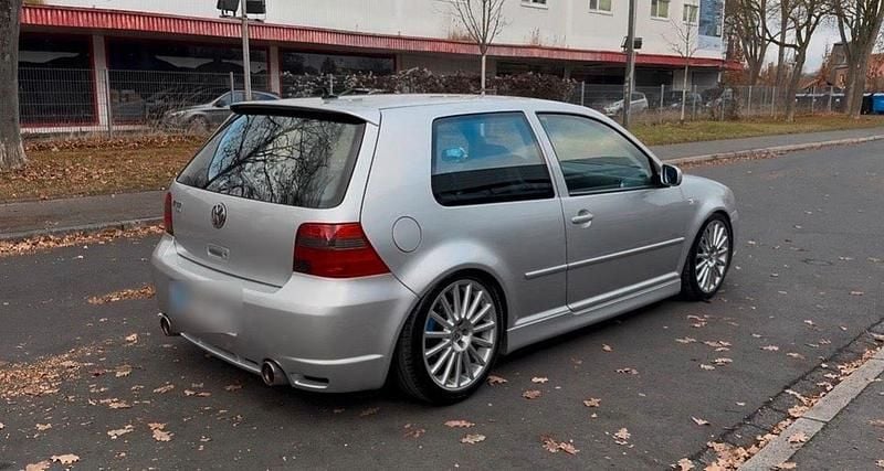 Gebraucht VW Golf IV R 241 PS (177 kW) 2003 Silber Limousine