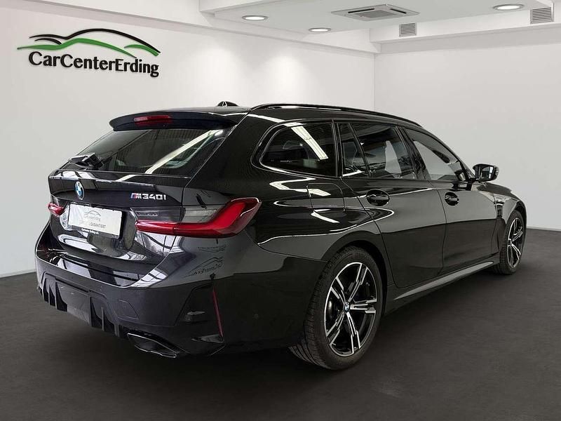 Gebraucht BMW 340 374 PS (275 kW) 2022 Saphirschwarz Kombi