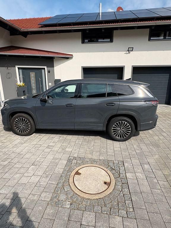 Gebraucht VW Tayron Life 204 PS (150 kW) 2025 Grau SUV