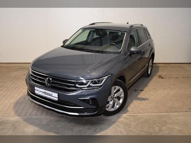 Gebraucht VW Tiguan Elegance 245 PS (180 kW) 2023 Delfingrau metallic SUV