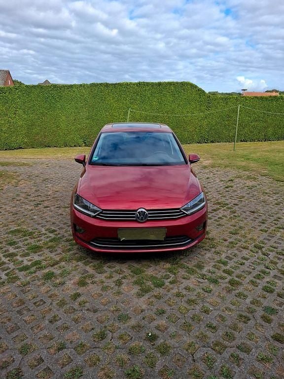 Rot Gebraucht 2015 VW Golf Sportsvan LOUNGE Van / Kleinbus | 7.400 € (Guter Preis) - Bild 1/4