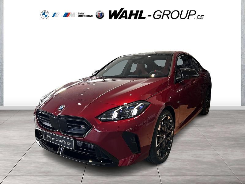 Rot Gebraucht 2024 BMW M235 Performance Coupé | 51.890 € - Bild 1/3