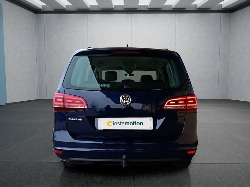 Gebraucht VW Sharan 150 PS (110 kW) 2022 Blau Van / Kleinbus