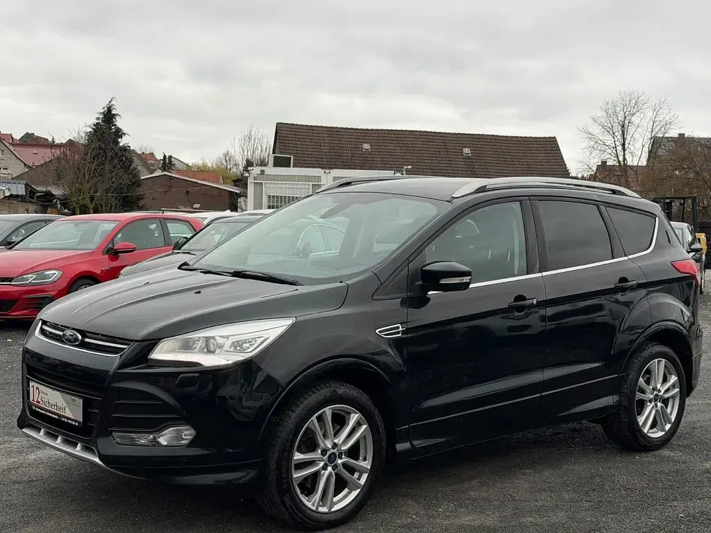 Używany Ford Kuga Individual 140 KM (102 kW) 2013 Czarny SUV