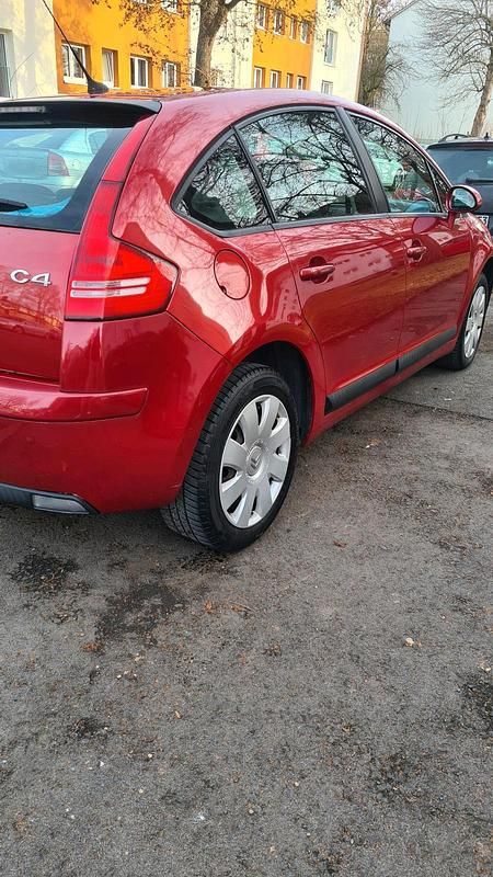 Gebraucht Citroën C4 109 PS (80 kW) 2008 Rot Kleinwagen