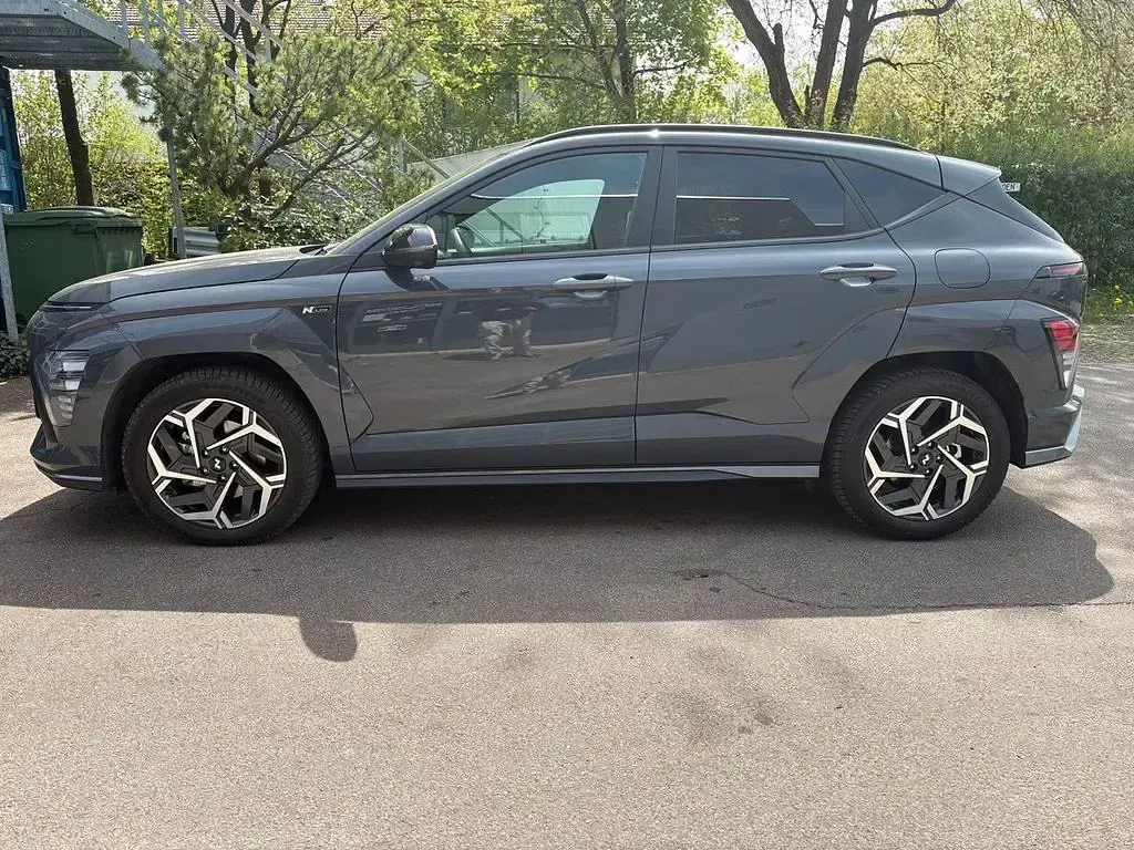 Gebraucht Hyundai Kona N Line 105 PS (77 kW) 2024 Grau SUV
