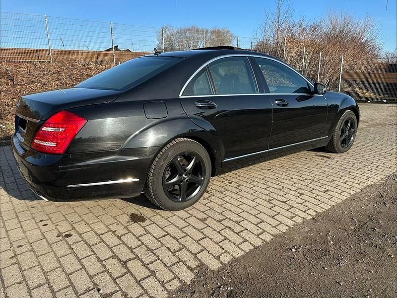 Gebraucht Mercedes S350 258 PS (189 kW) 2012 Schwarz Limousine