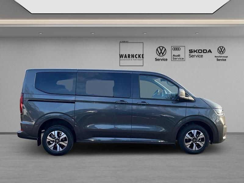 Gebraucht VW Caravelle Style 150 PS (110 kW) 2025 Graphite dust metallic Van