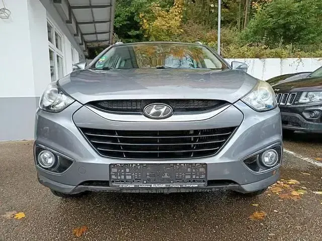 Gebraucht Hyundai ix35 Comfort 136 PS (100 kW) 2012 Grau SUV