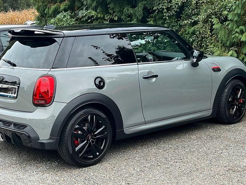 Gebraucht Mini John Cooper Works Essential 231 PS (169 kW) 2022 Grau Kleinwagen