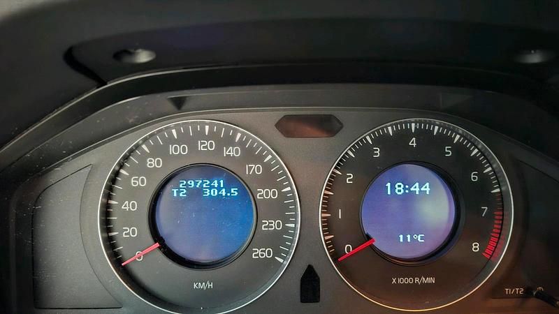 Gebraucht Volvo V70 145 PS (106 kW) 2009 Grau Kombi