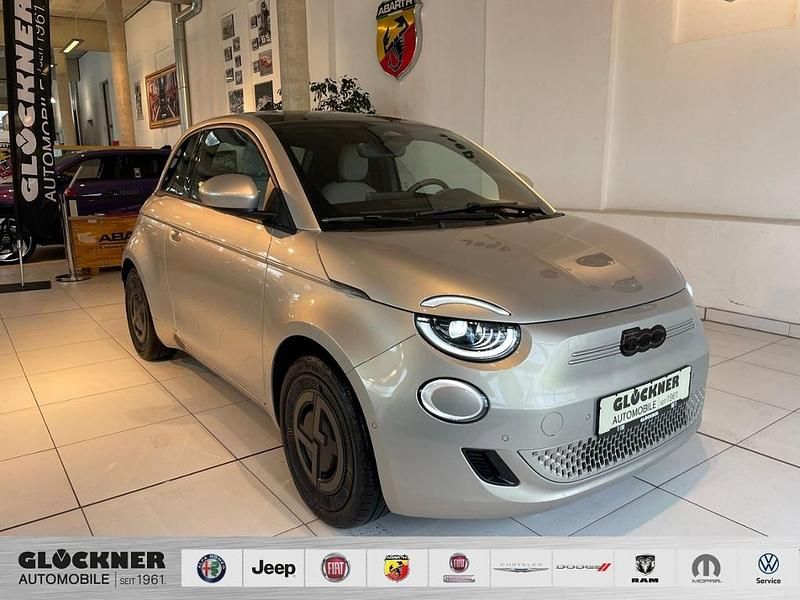 Beige Neu 2026 Fiat 500e Kleinwagen | 41.500 € - Bild 1/4