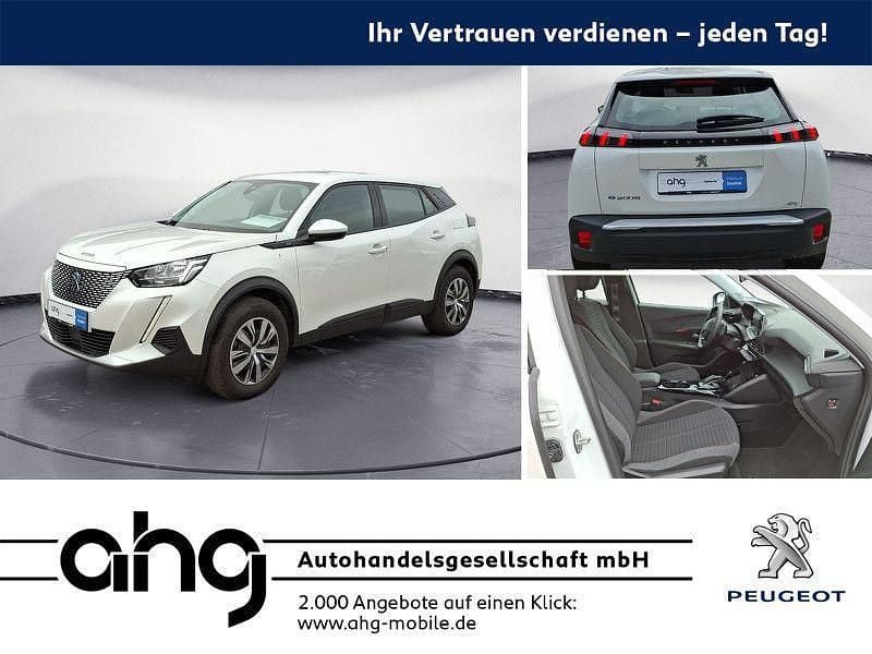 Gebraucht Peugeot e-2008 Active 100 kW (136 PS) 2021 Weiß SUV