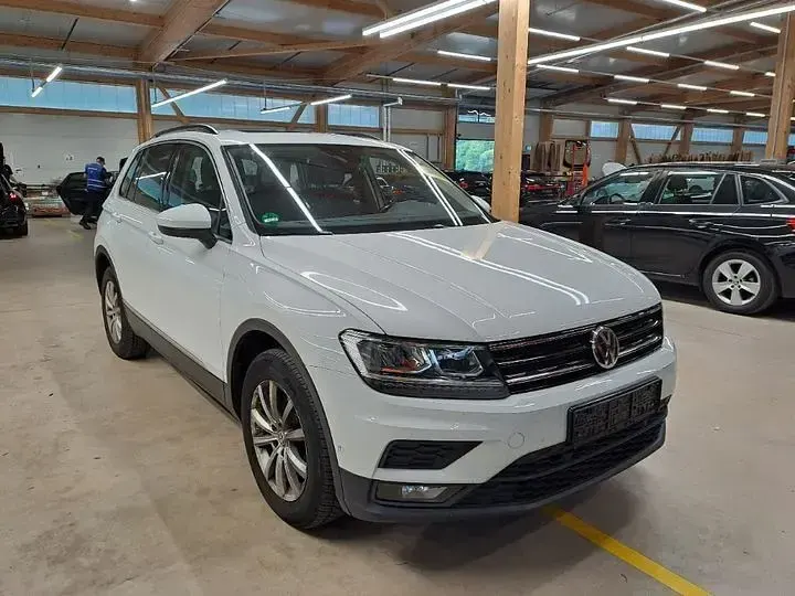 Gebraucht VW Tiguan 150 PS (110 kW) 2020 Weiß SUV