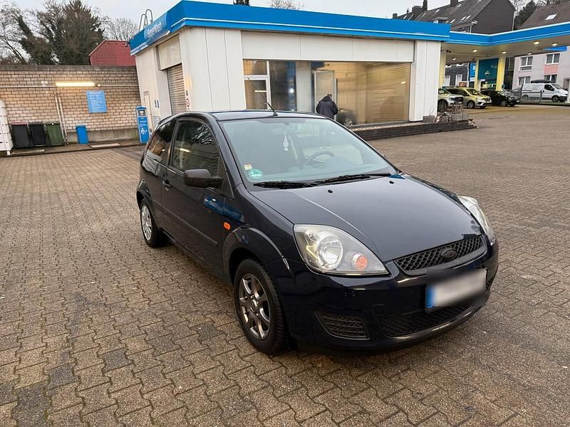 Gebraucht Ford Fiesta 60 PS (44 kW) 2007 Blau Kleinwagen